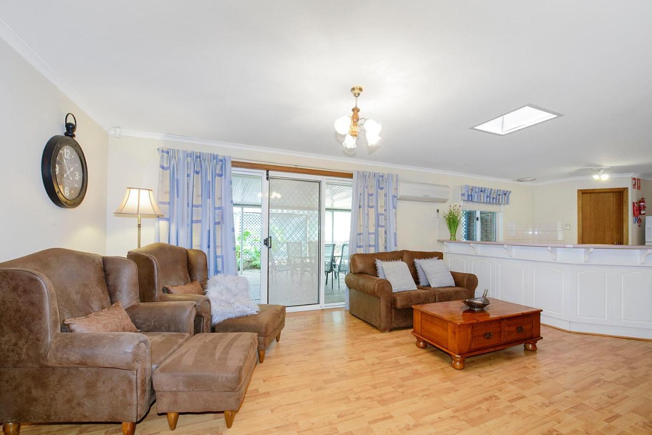 Moonta Bay Accommodation Port Moonta Екстериор снимка