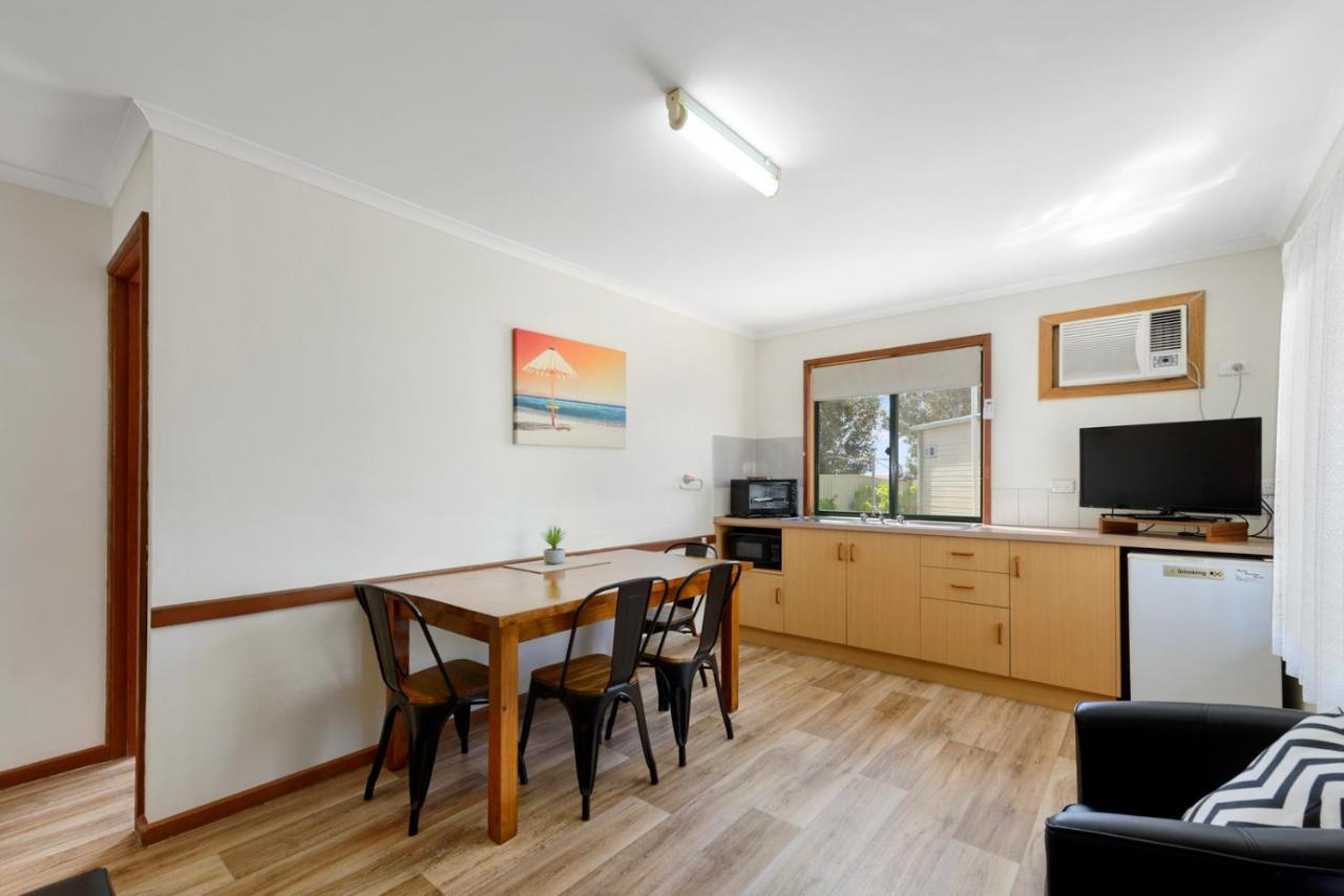 Moonta Bay Accommodation Port Moonta Екстериор снимка